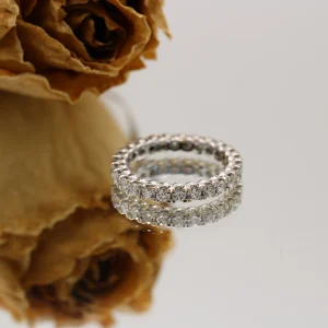 Alianza entera de oro blanco 18k con 26 diamantes talla brillante G/VS de 1.15ct totales